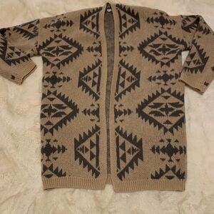 New without tags BiBi Women's Tan and Black Geometric Cardigan